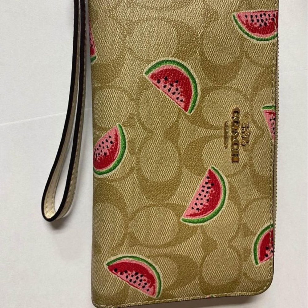 COACH LEATHER LARGE WALLET